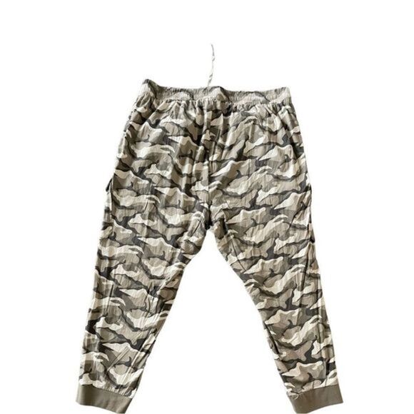 TORRID Relaxed Fit Jogger Stretch Challis Mid-Rise Cargo Pocket Pant Size 2X‎ - Picture 9 of 10